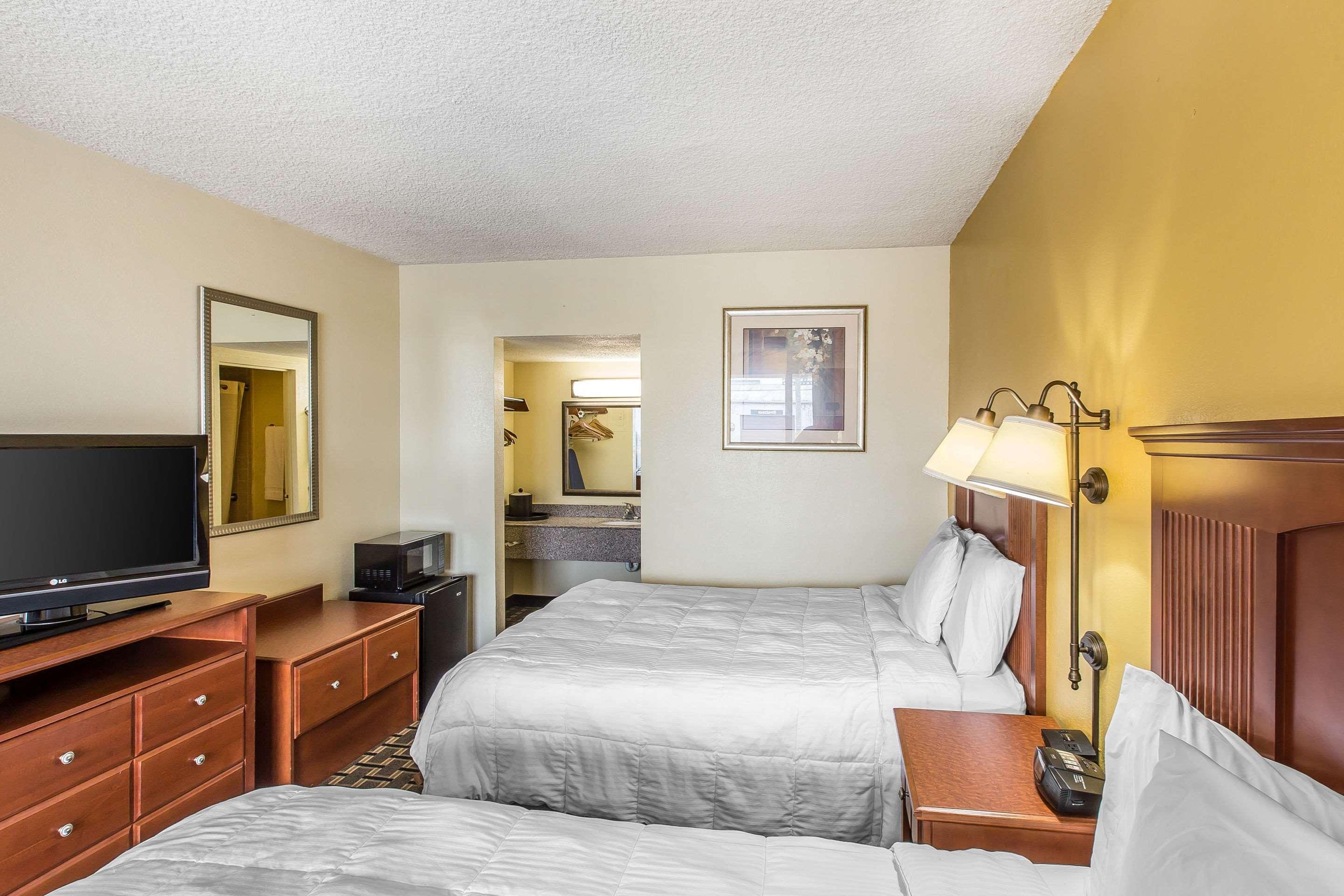 Econo Lodge Byron Dış mekan fotoğraf