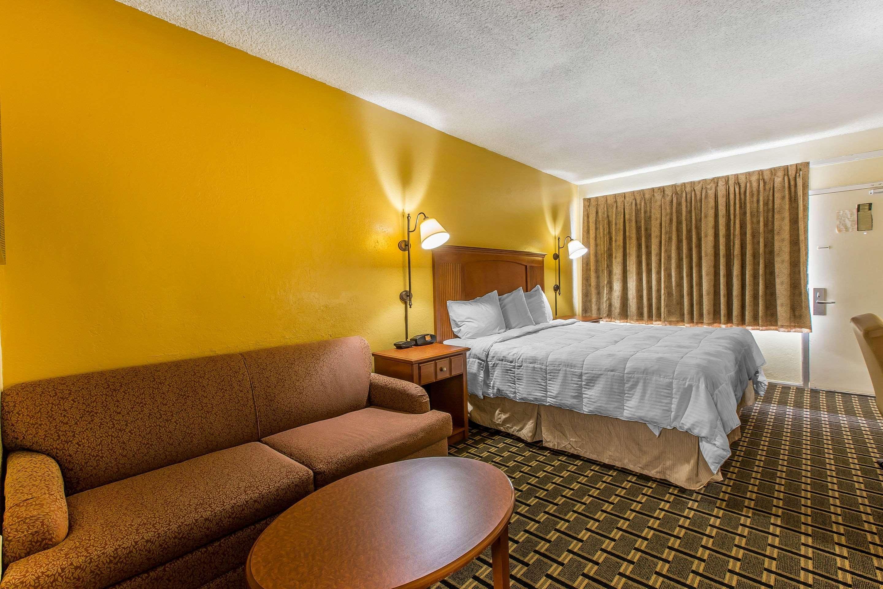 Econo Lodge Byron Dış mekan fotoğraf
