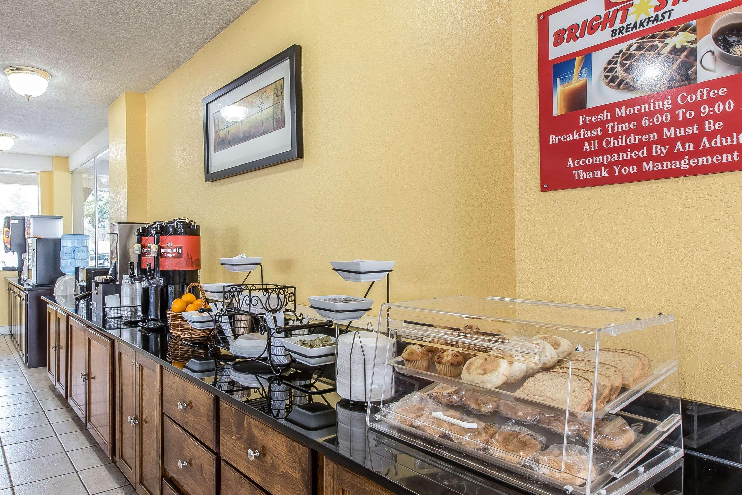 Econo Lodge Byron Dış mekan fotoğraf