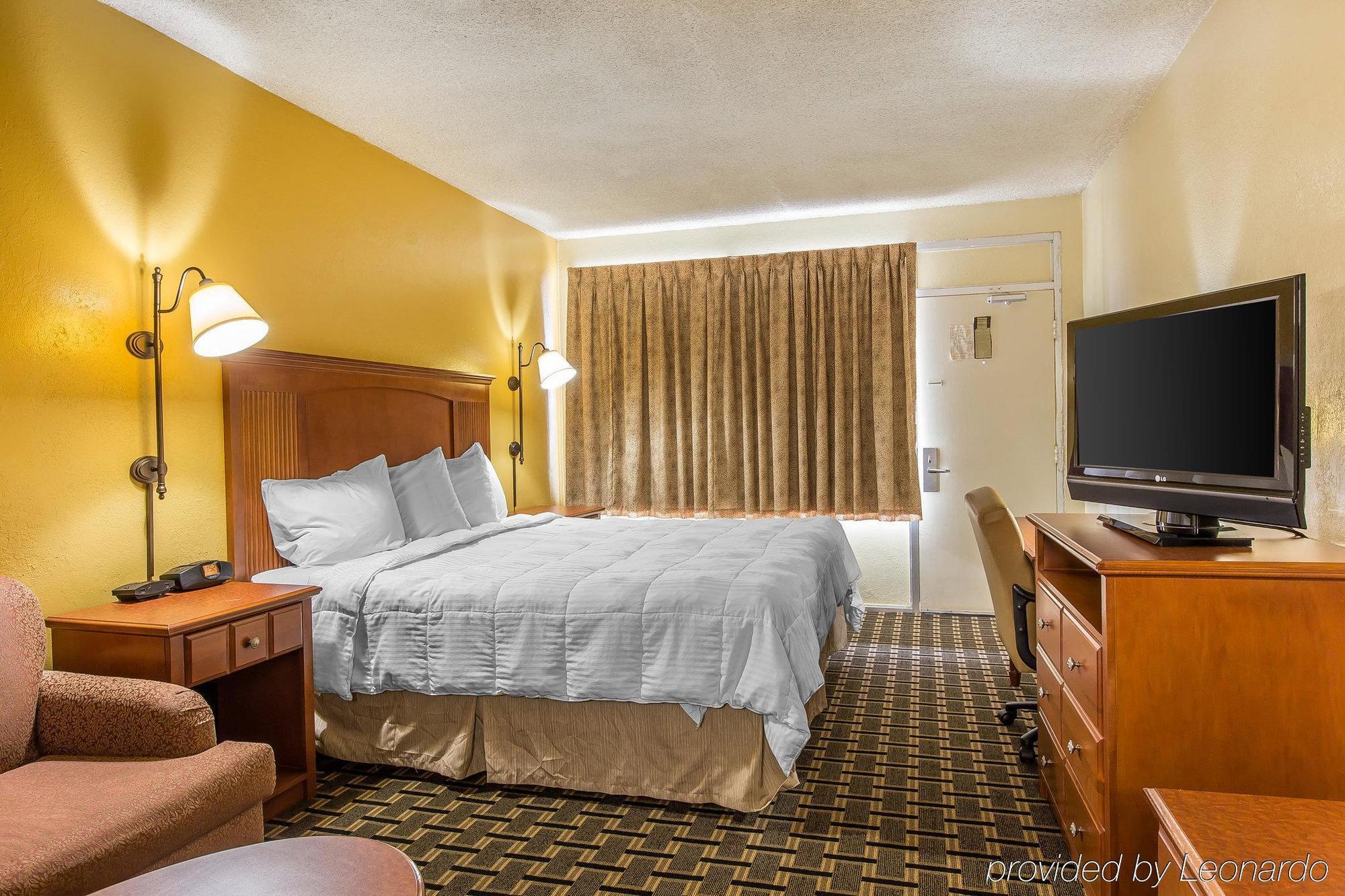 Econo Lodge Byron Dış mekan fotoğraf