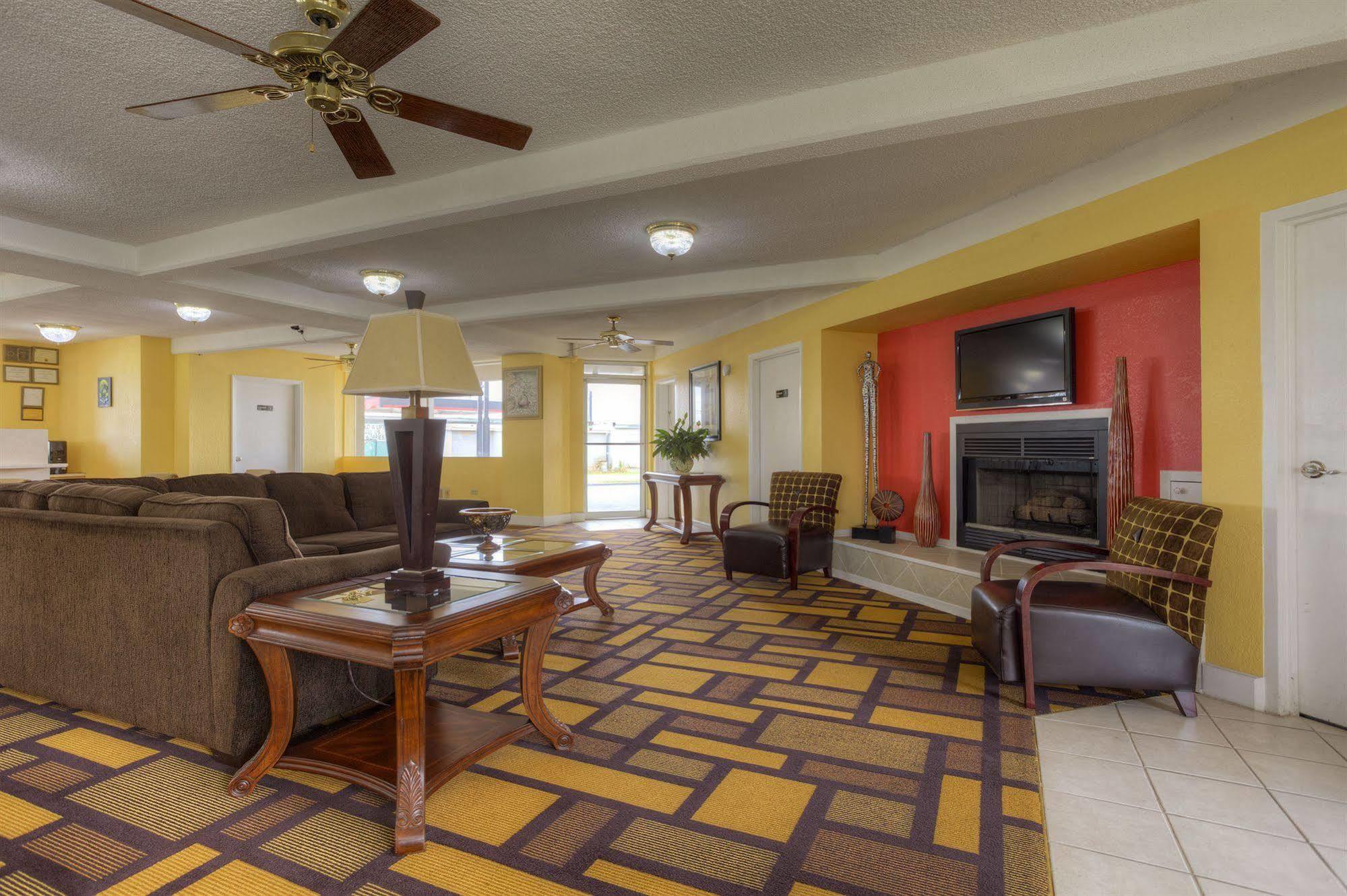 Econo Lodge Byron Dış mekan fotoğraf