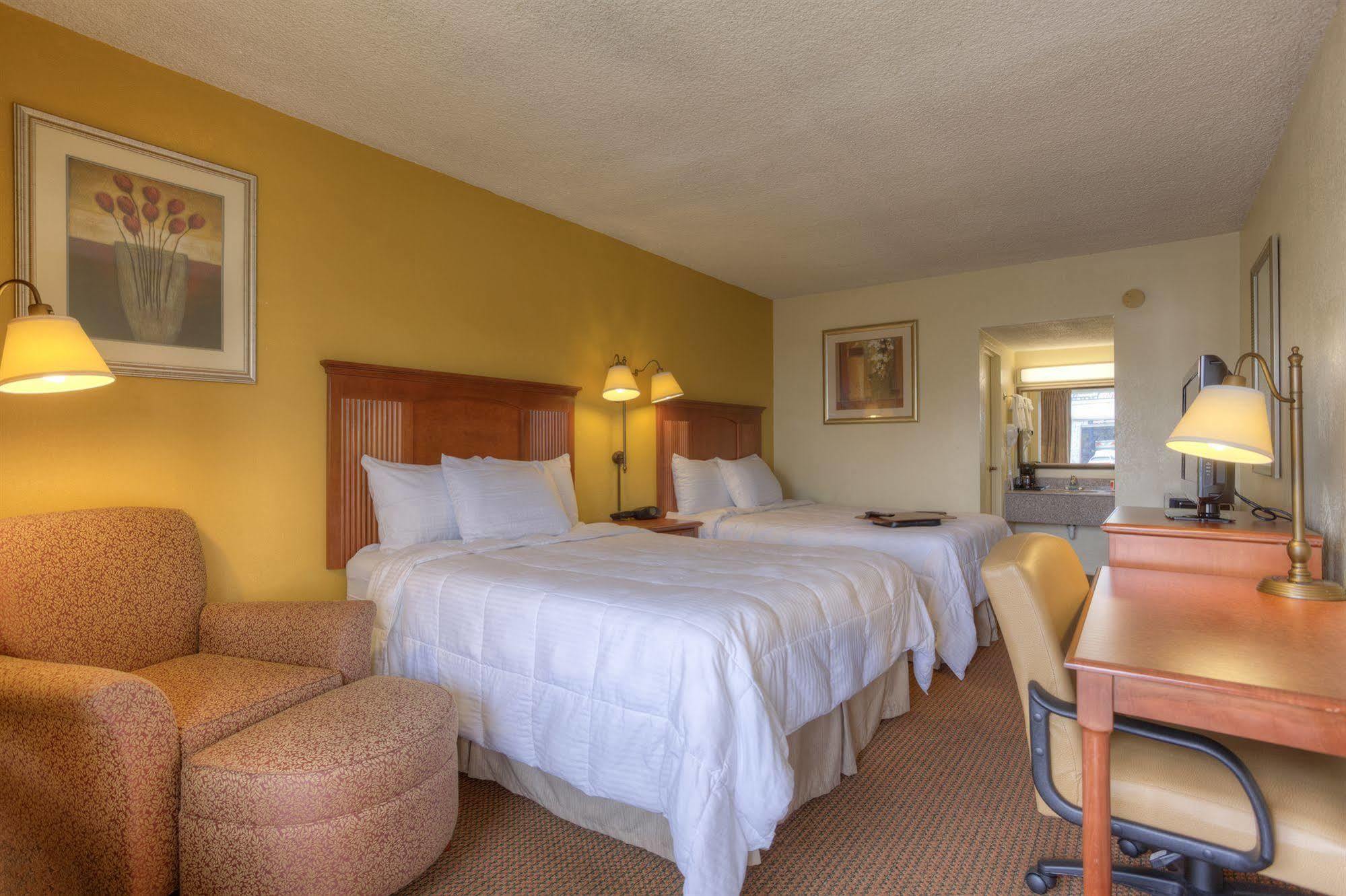Econo Lodge Byron Dış mekan fotoğraf